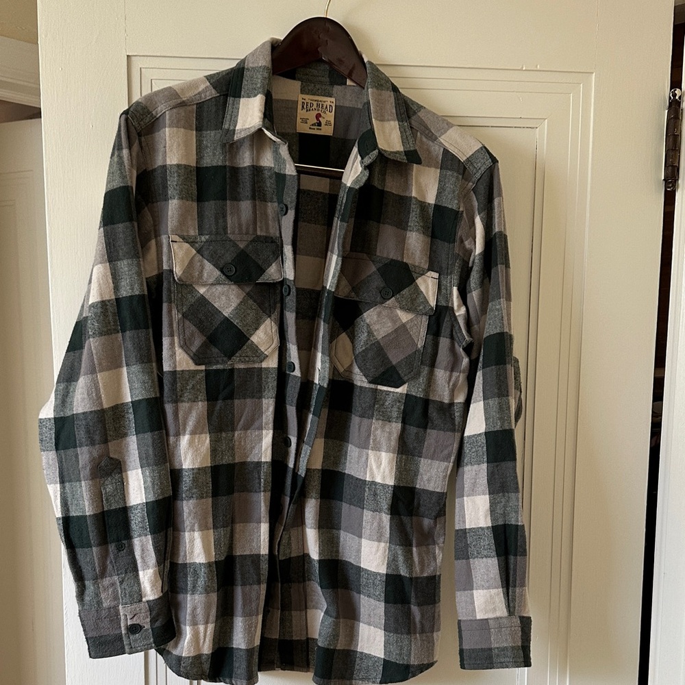 Men’s medium RedHead green Plaid Button-Up flannel shirt